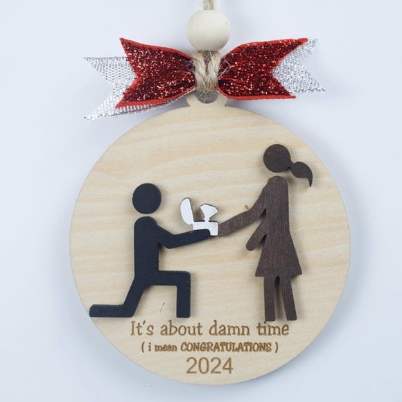 Wooden ornament proposal christmas - Picture 2 of 2